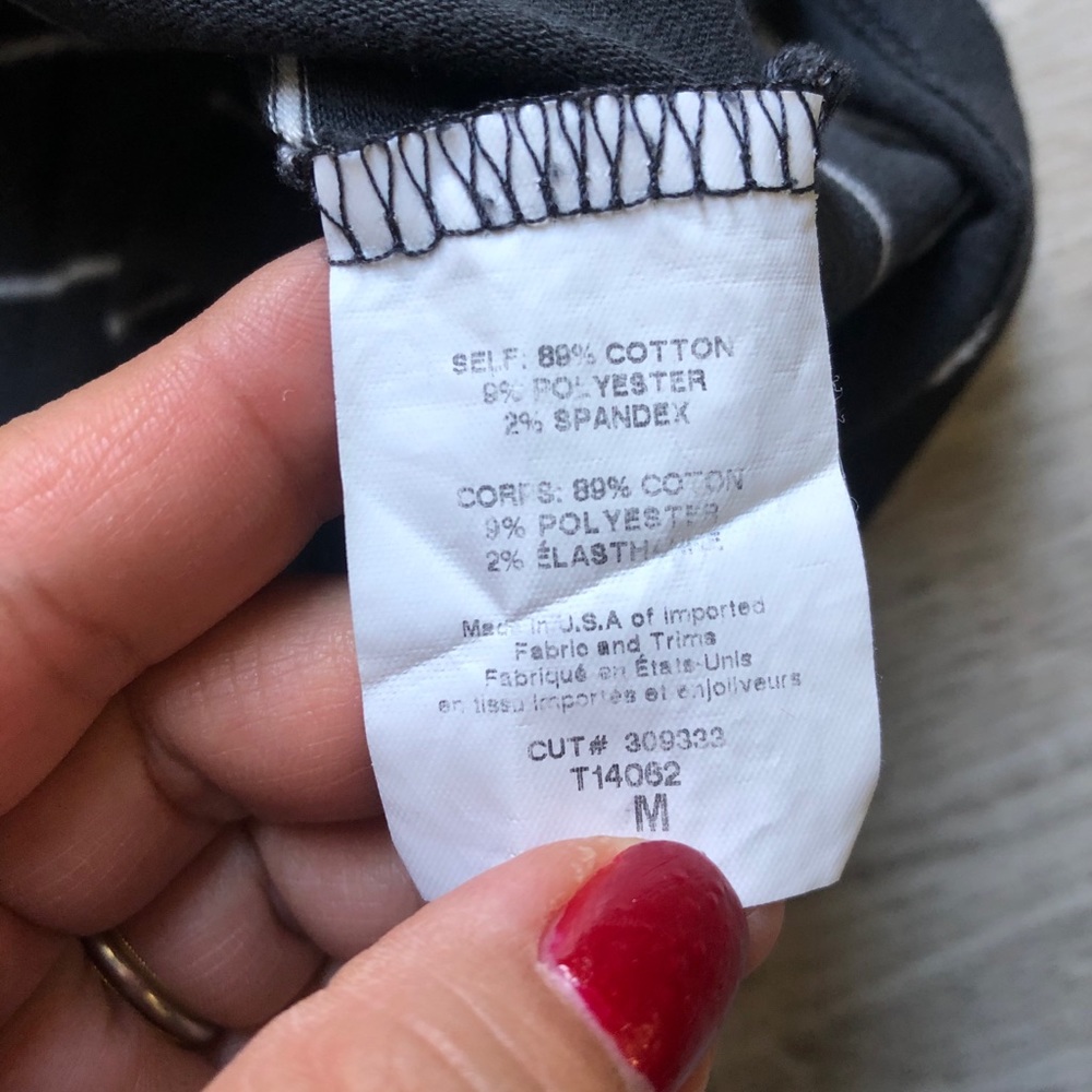 Lush Flutter Sleeves Top Size M - image 6